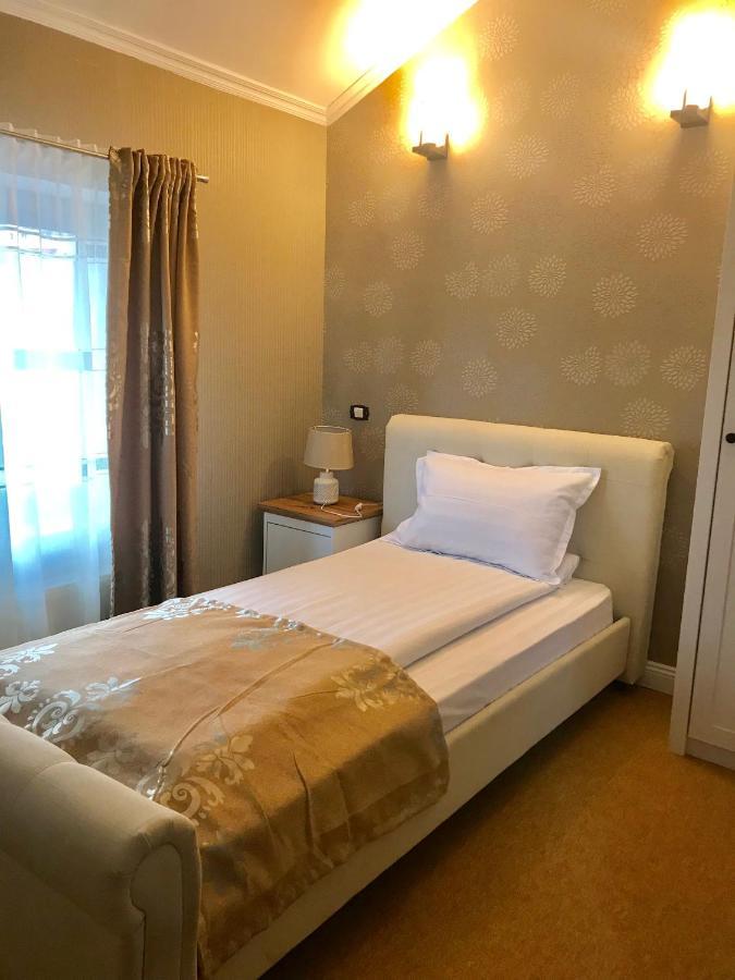 Vila 18 Hotel Boutique Bukarest Eksteriør billede